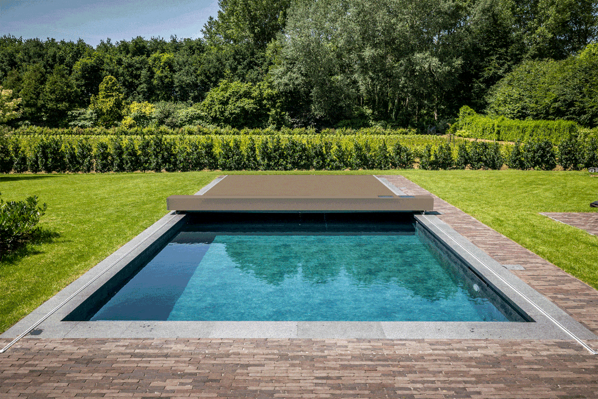 Image animée qui affiche les différents modèles de couverture de piscine Coverseal